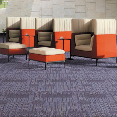 1/12 ホテル や 事務所 に 用い られる シンプル な カーペット タイル