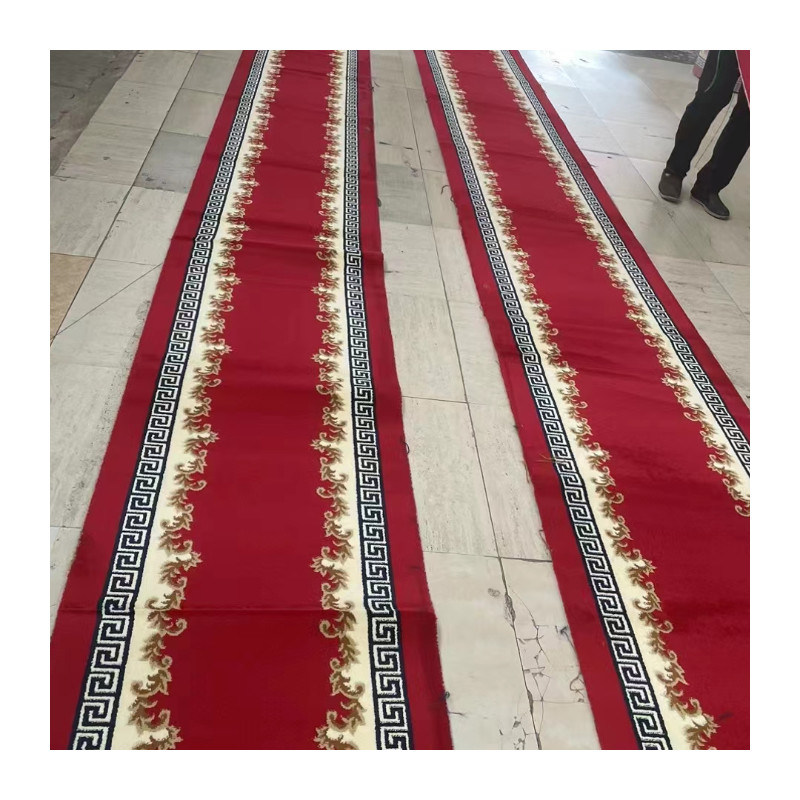 教会とモスク 壁から壁への祈りのカーペット カーペットの床面のための必須の柔らかいカーペット糸